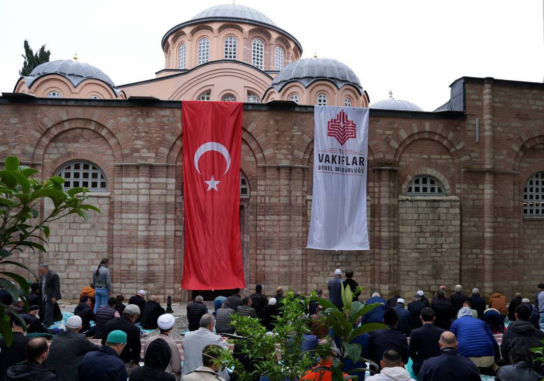 Kariye Camii'nde 79 yıl sonra Cuma Namazı coşkusu 3